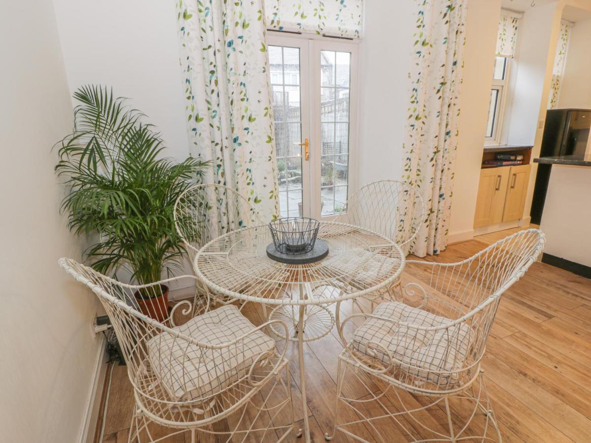 Garden Apartment 艾尔 外观 照片